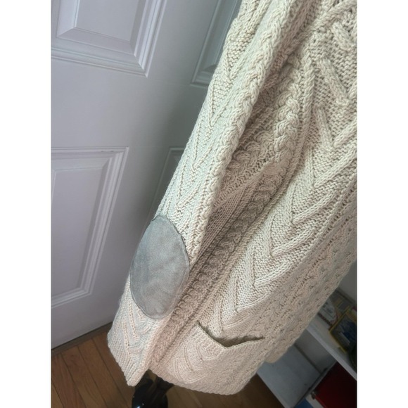 Vintage Irish New Wool Chunky Knit Beige Sweater Sz 40 Imperfect - Picture 2 of 9